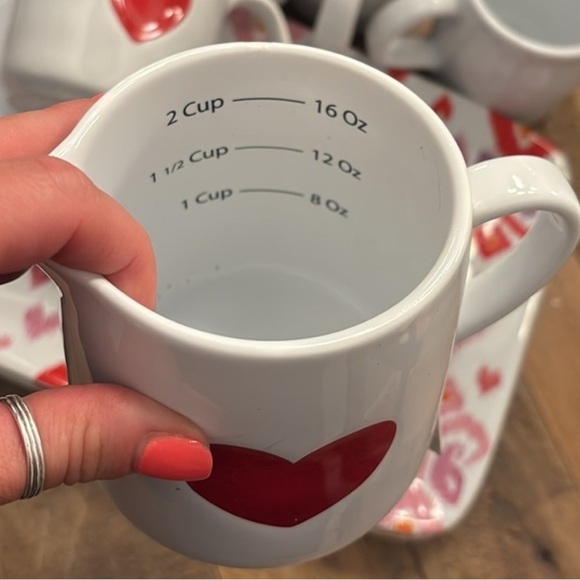 Williams Sonoma Red Heart Mug and Tray Set - Picture 5 of 7